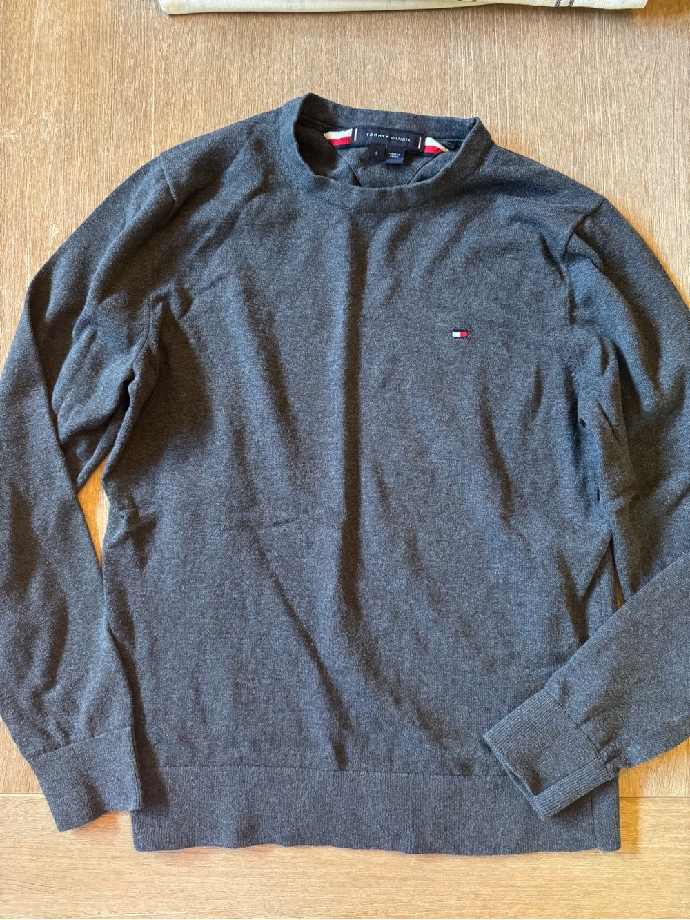 Tommy Hilfiger crew neck men’s sweater size S